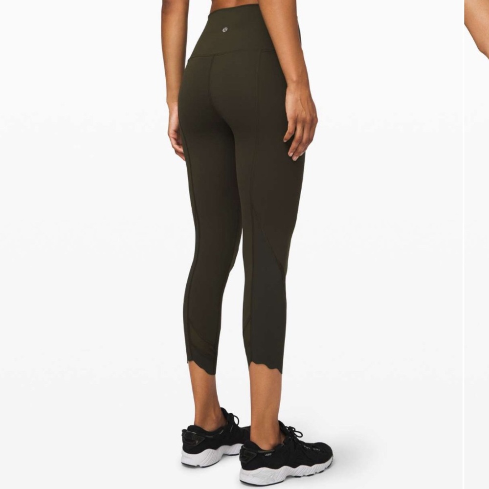 Lululemon Wunder Under Scalloped Hem HR Crop